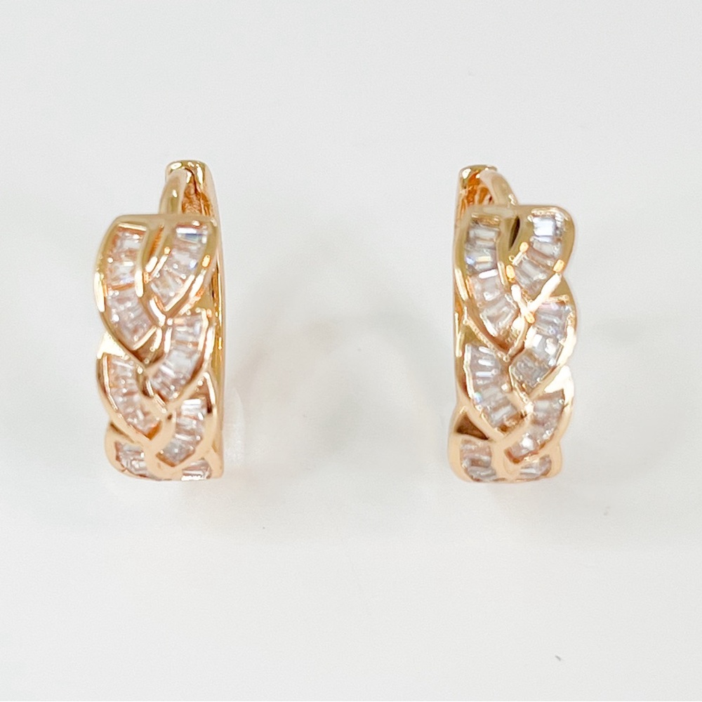 18K Gold Filled Huggie Hoop Earrings